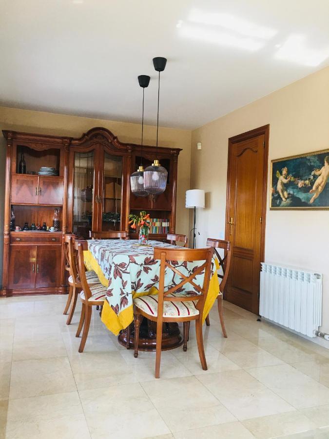 Casa De Aurora Appartement Rubí Buitenkant foto